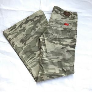 level 99 camo pants